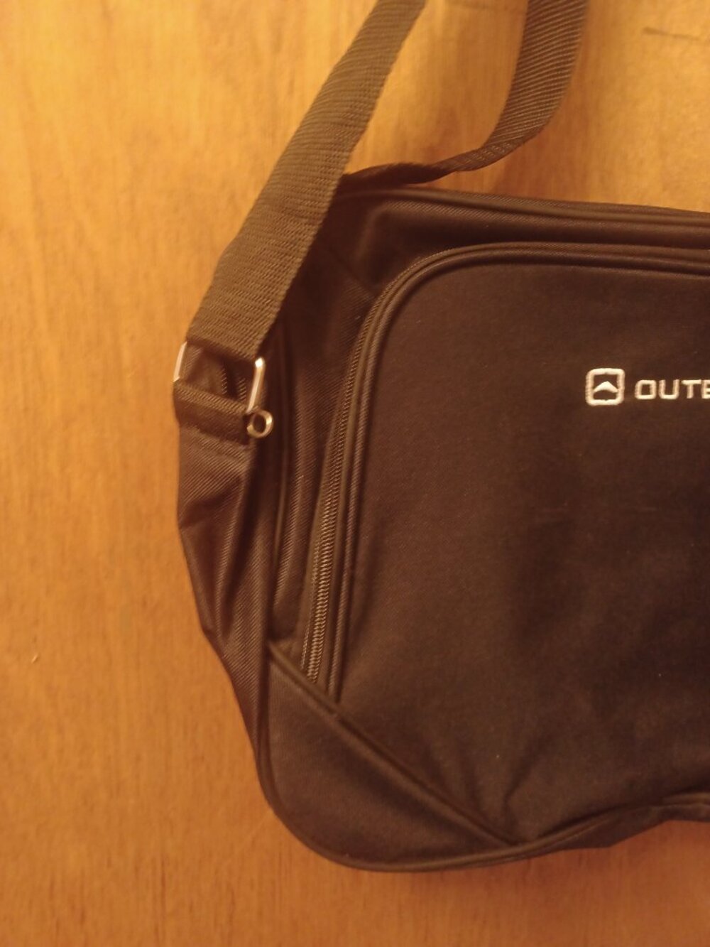 Outbound Laptop Case - Picture 2 of 9